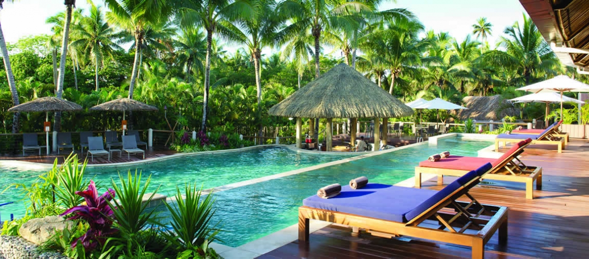 Outrigger Fiji Beach Resort | Fiji Hotels | Austravel