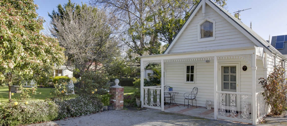 a garden in front of a house